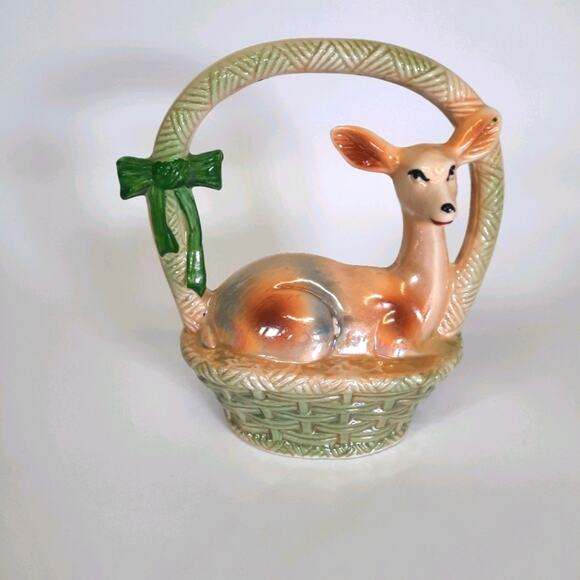 Vintage Other - Vintage Porcelain Pearlized Deer in basket home decor